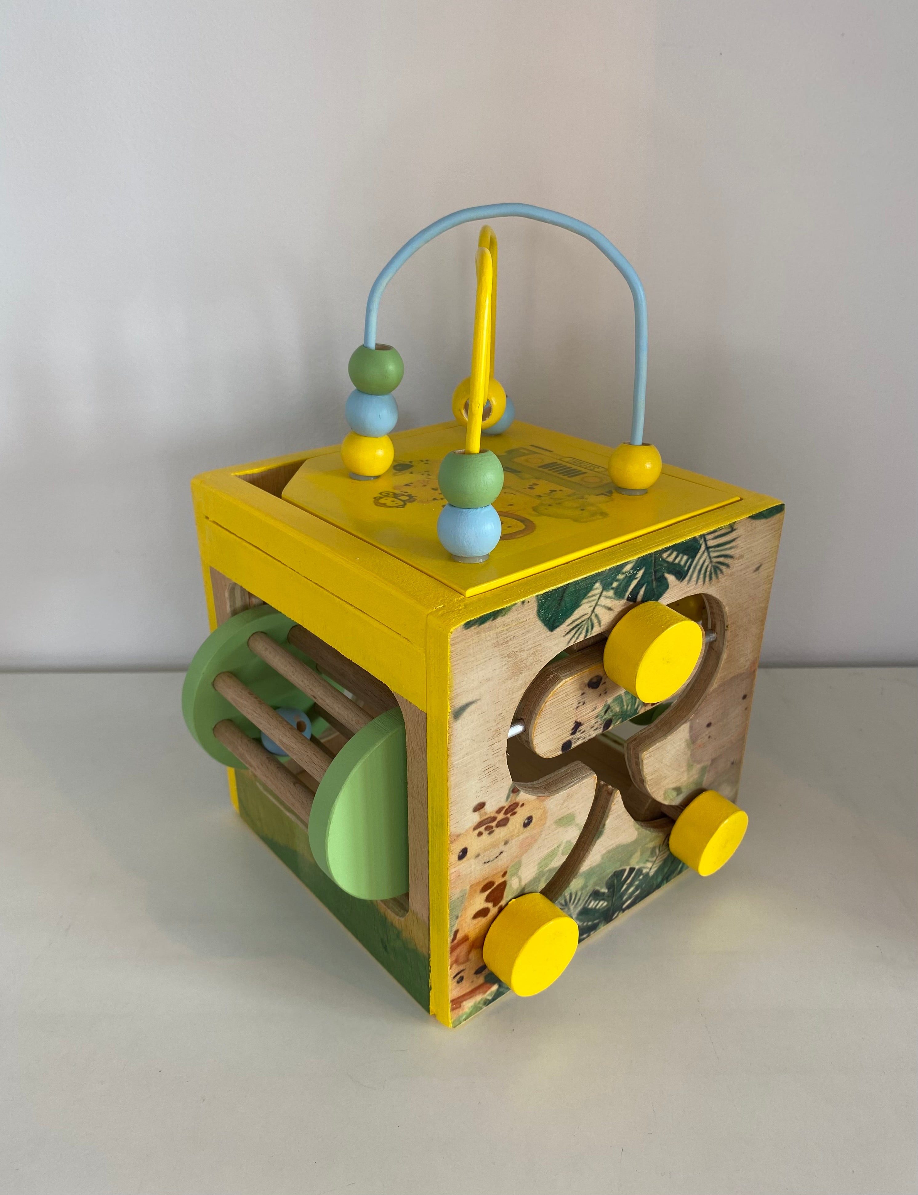 Cubo Mágico de la Selva